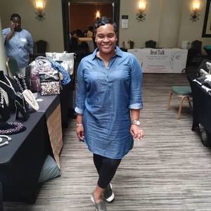 Meet your Posher, Stephanie